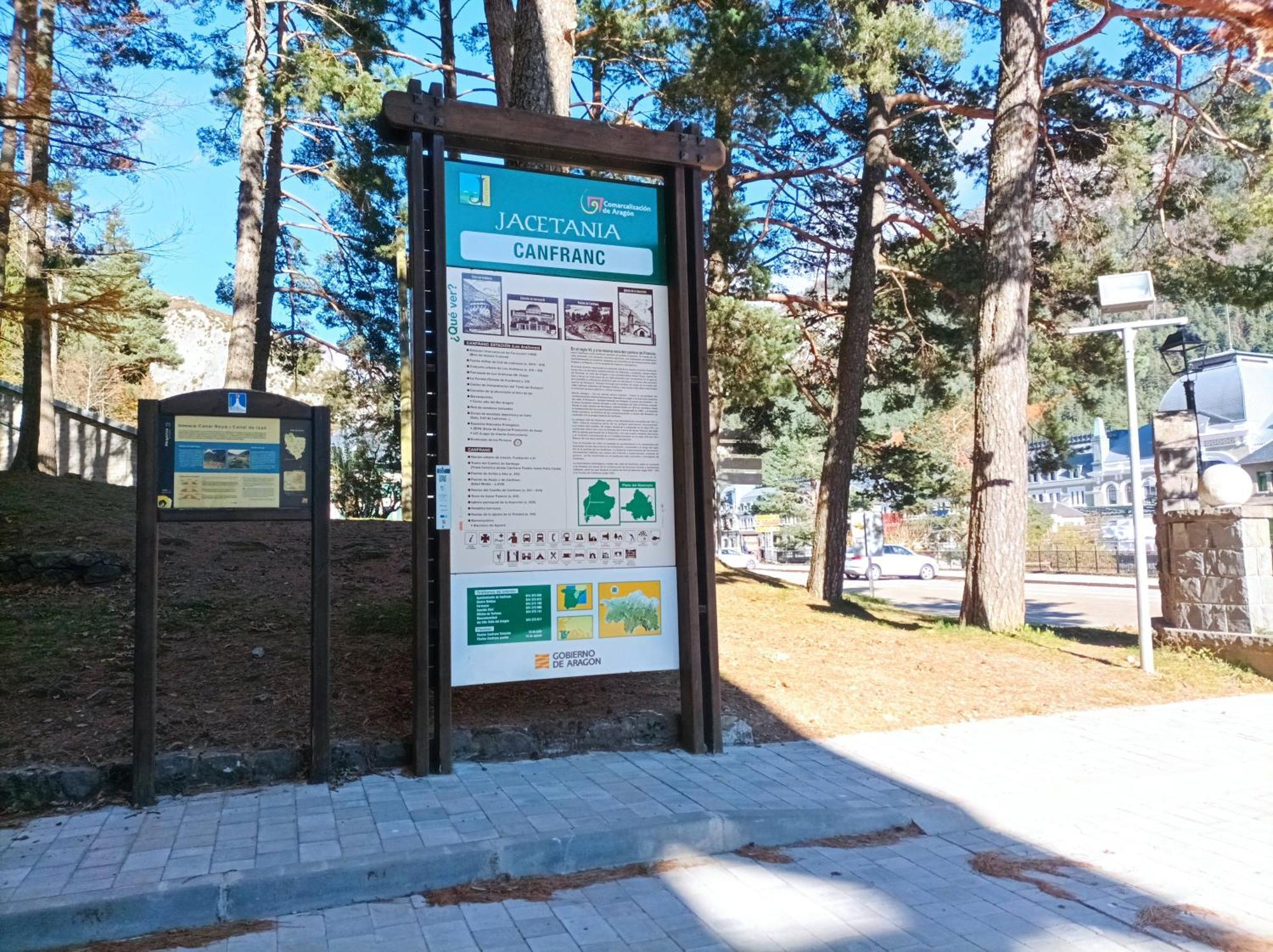 Arce Avairent Canfranc Estacionアパートメント エクステリア 写真