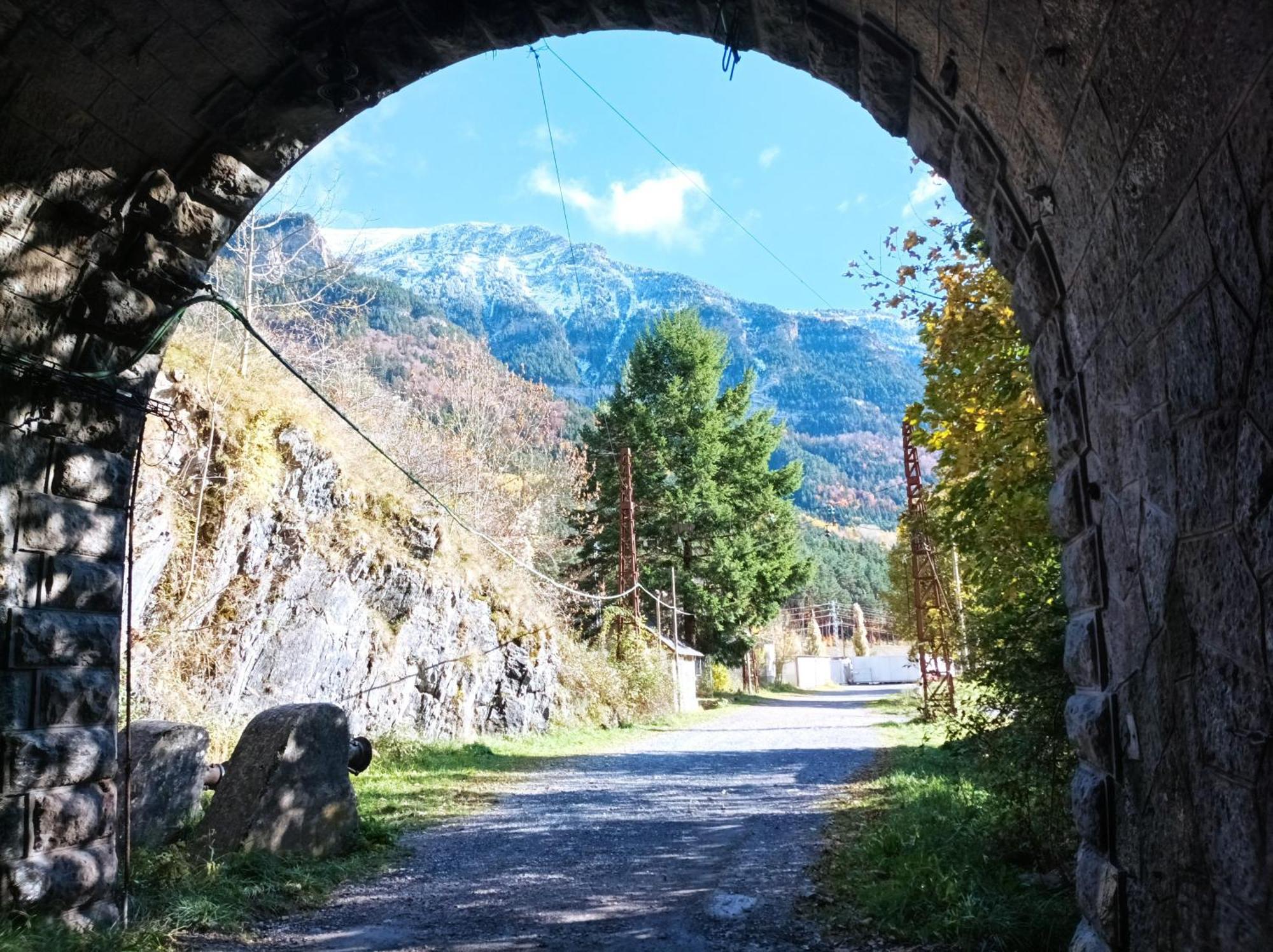 Arce Avairent Canfranc Estacionアパートメント エクステリア 写真
